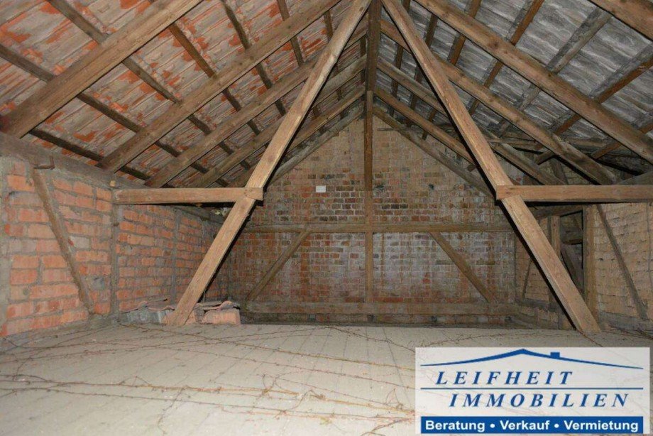 Dachboden Nebengelass Doppelhaush�lfte Vogtei
