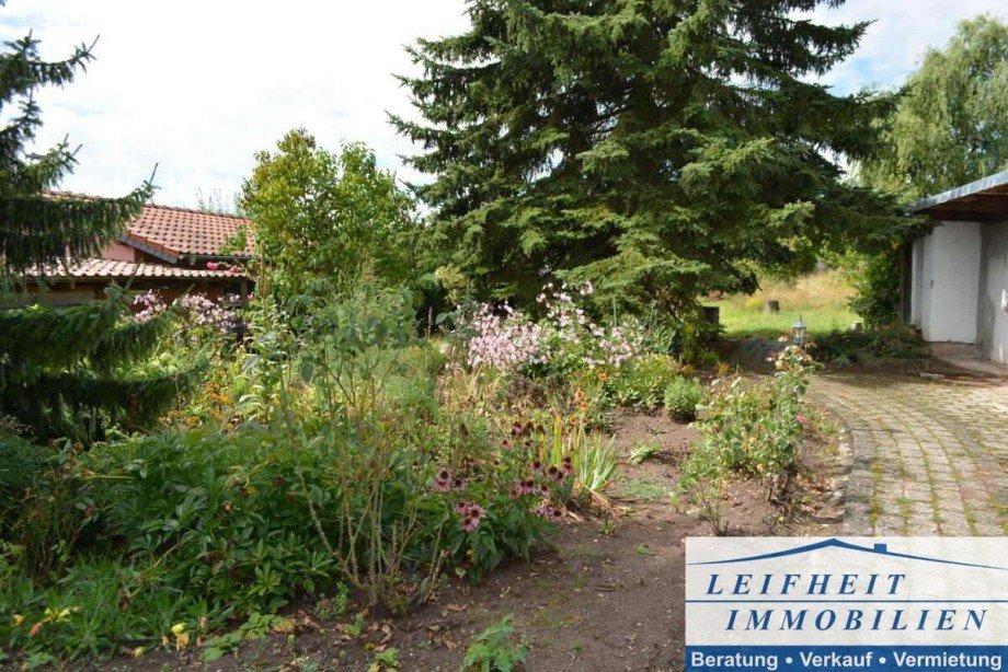 Weg zum Garten Haus M�hlhausen/Th�ringen