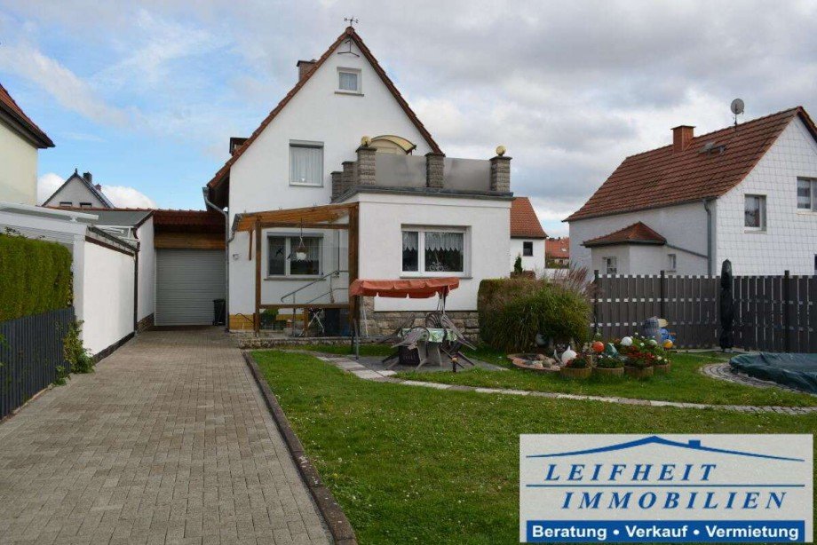 R�ckansicht Einfamilienhaus M�hlhausen