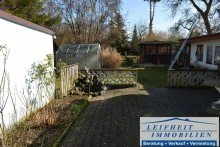 Hof Doppelhaush�lfte in ruhiger Lage mit gro�z�gigem Garten und Teichanlage  (BEREITS VERKAUFT!)