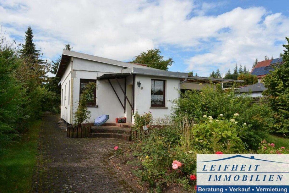 Seitenansicht rechts Haus M�hlhausen/Th�ringen
