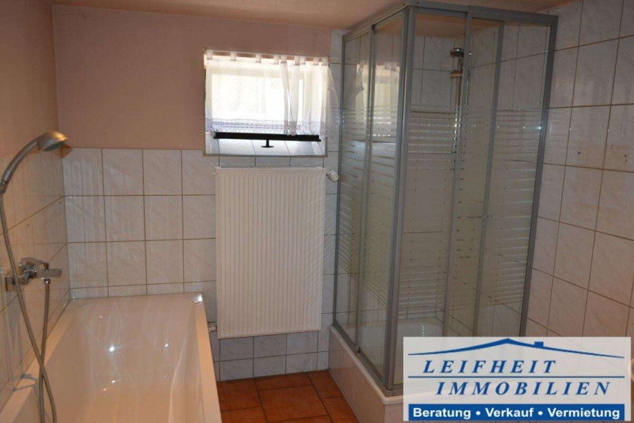 KG Badezimmer Einfamilienhaus Nottertal-Heilinger H�hen