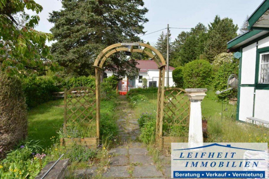 Zugang zum Garten Freizeitgrundst�ck M�hlhausen/Th�ringen