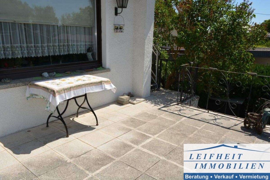 Terrasse Doppelhaush�lfte M�hlhausen