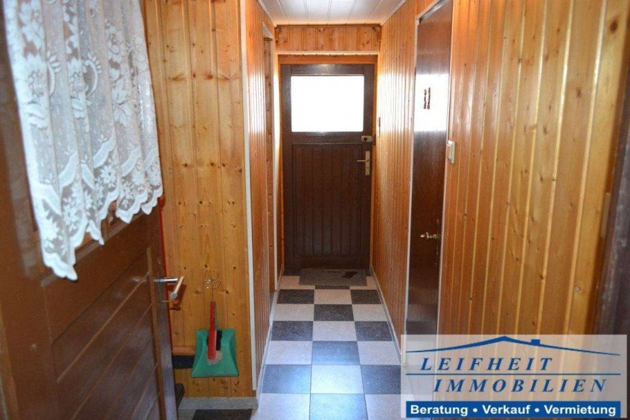 Flur mit Hinterausgang Doppelhaush�lfte M�hlhausen