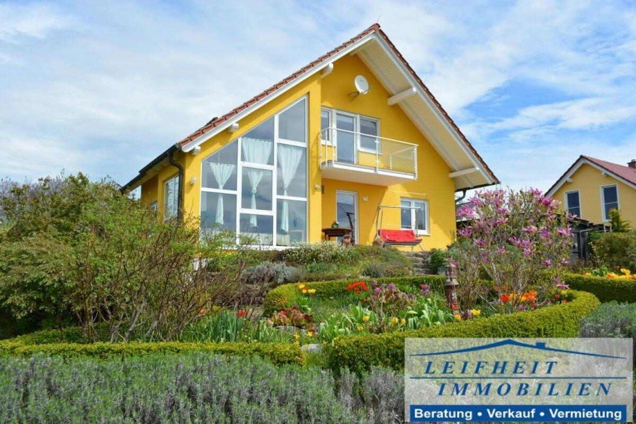 R�ckansicht mit Garten Einfamilienhaus Unstruttal Kaisershagen