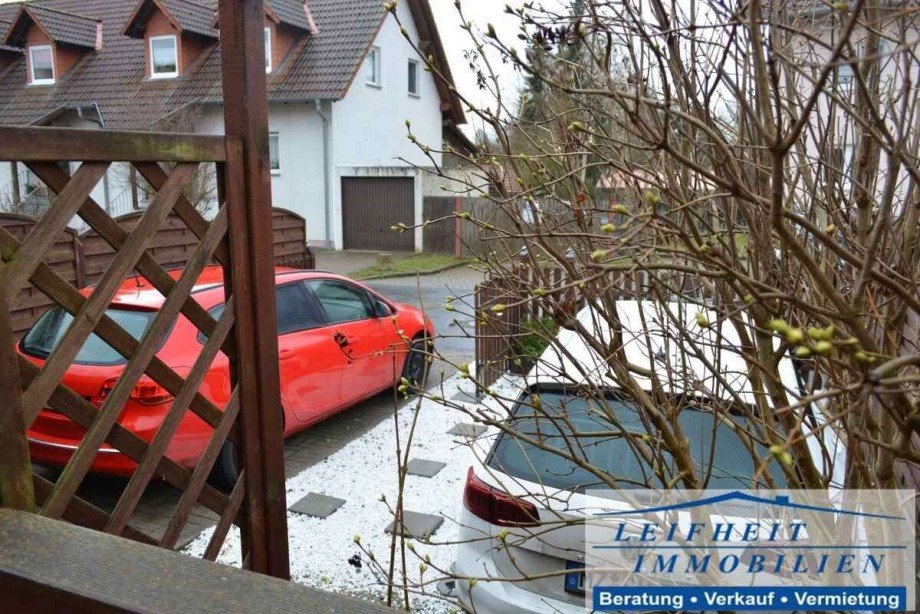 PKW Stellpl�tze Reihenmittelhaus Anrode Lengefeld