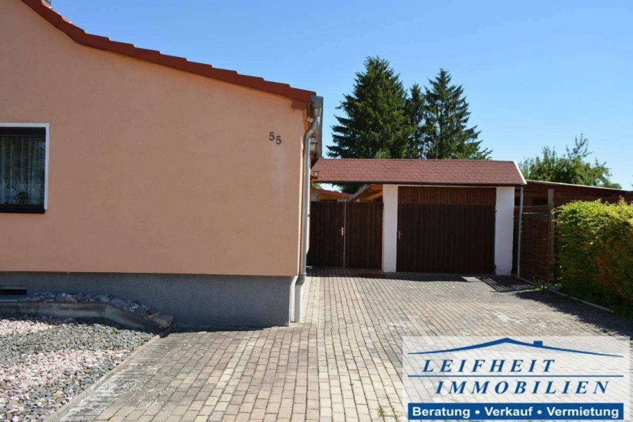 Zufahrt Doppelhaush�lfte M�hlhausen