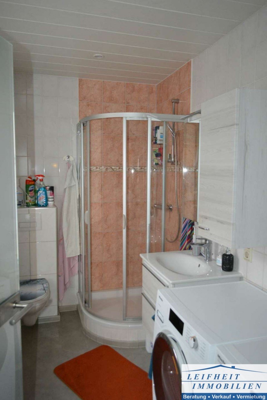 Duschbad Mehrfamilienhaus M�hlhausen/Th�ringen